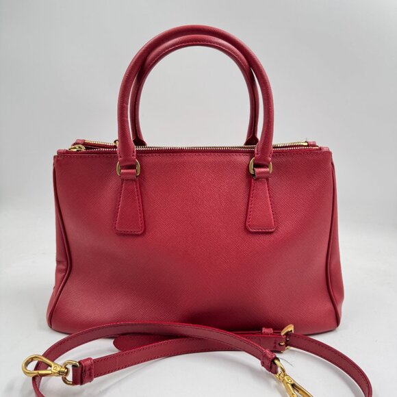 Saffiano Galleria Double Zip Tote in Fuoco - Picture 3 of 8